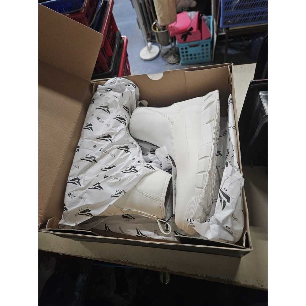 Oakley Coyote Laceless Boot - Arctic White - size 12.5 New with Box and Tag